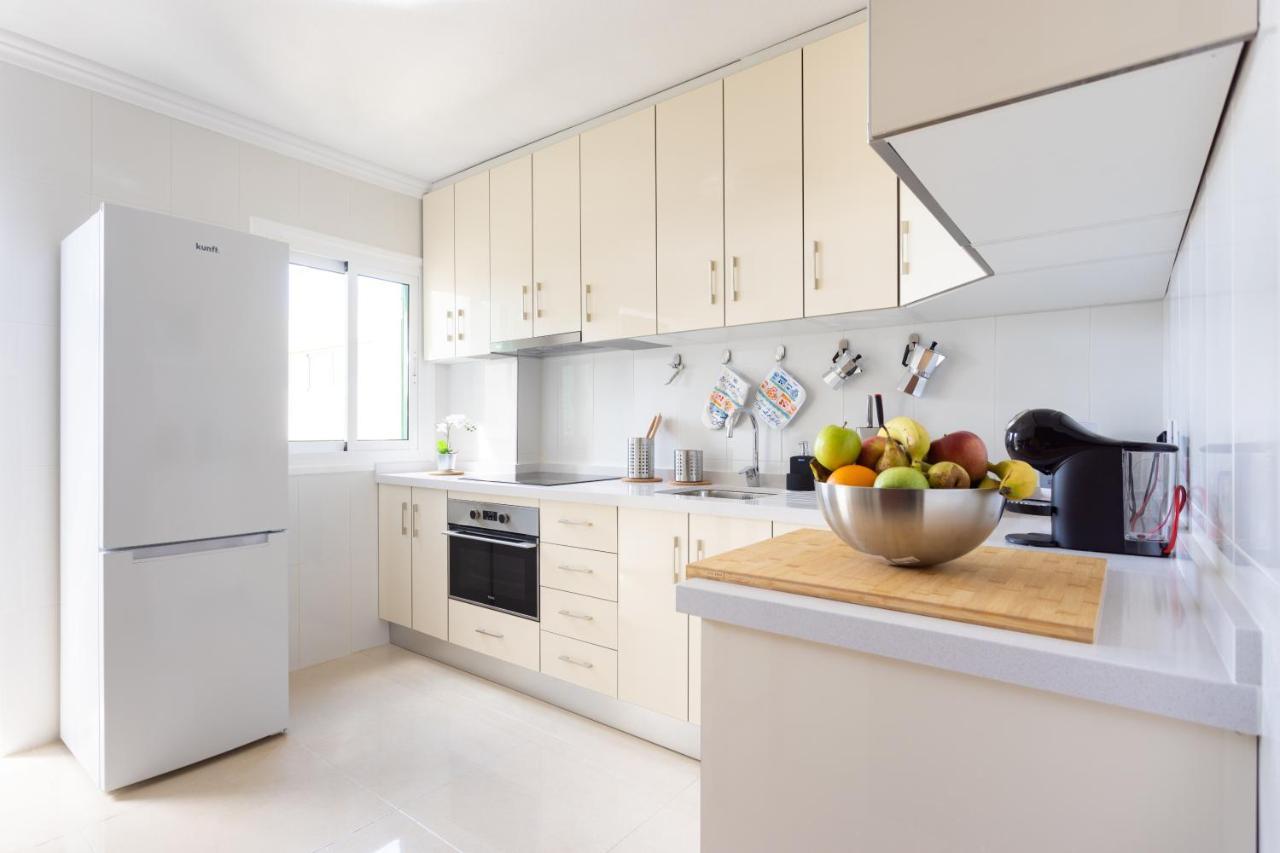 Classbnb - Three Spacious Apartments 150M From The Las Americas Promenade Арона Экстерьер фото