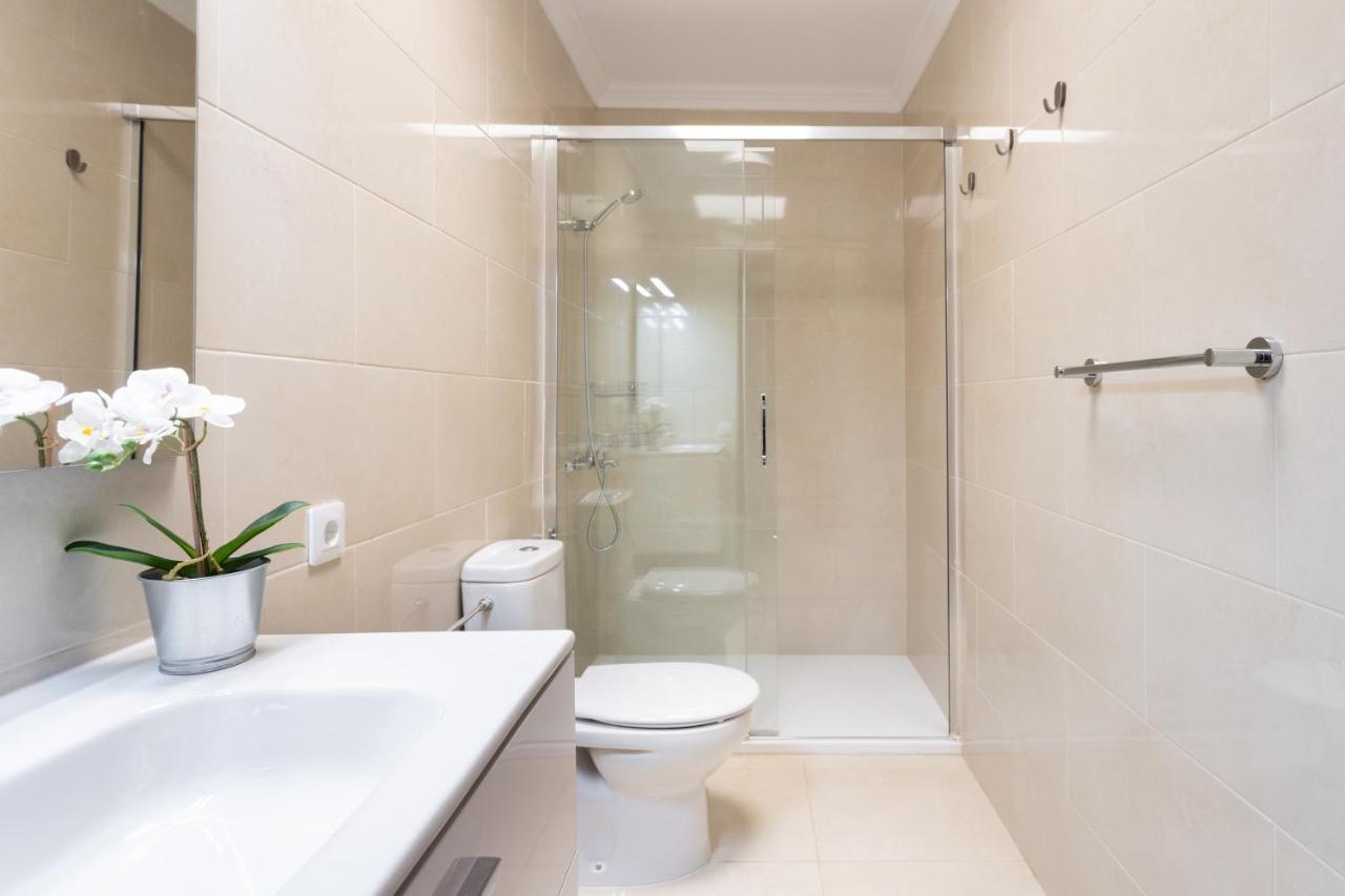 Classbnb - Three Spacious Apartments 150M From The Las Americas Promenade Арона Экстерьер фото