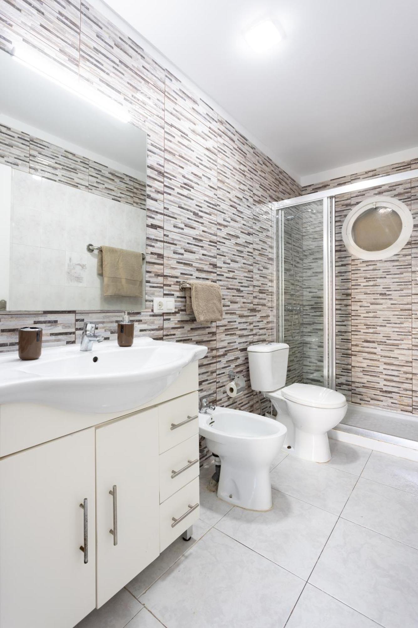 Classbnb - Three Spacious Apartments 150M From The Las Americas Promenade Арона Экстерьер фото