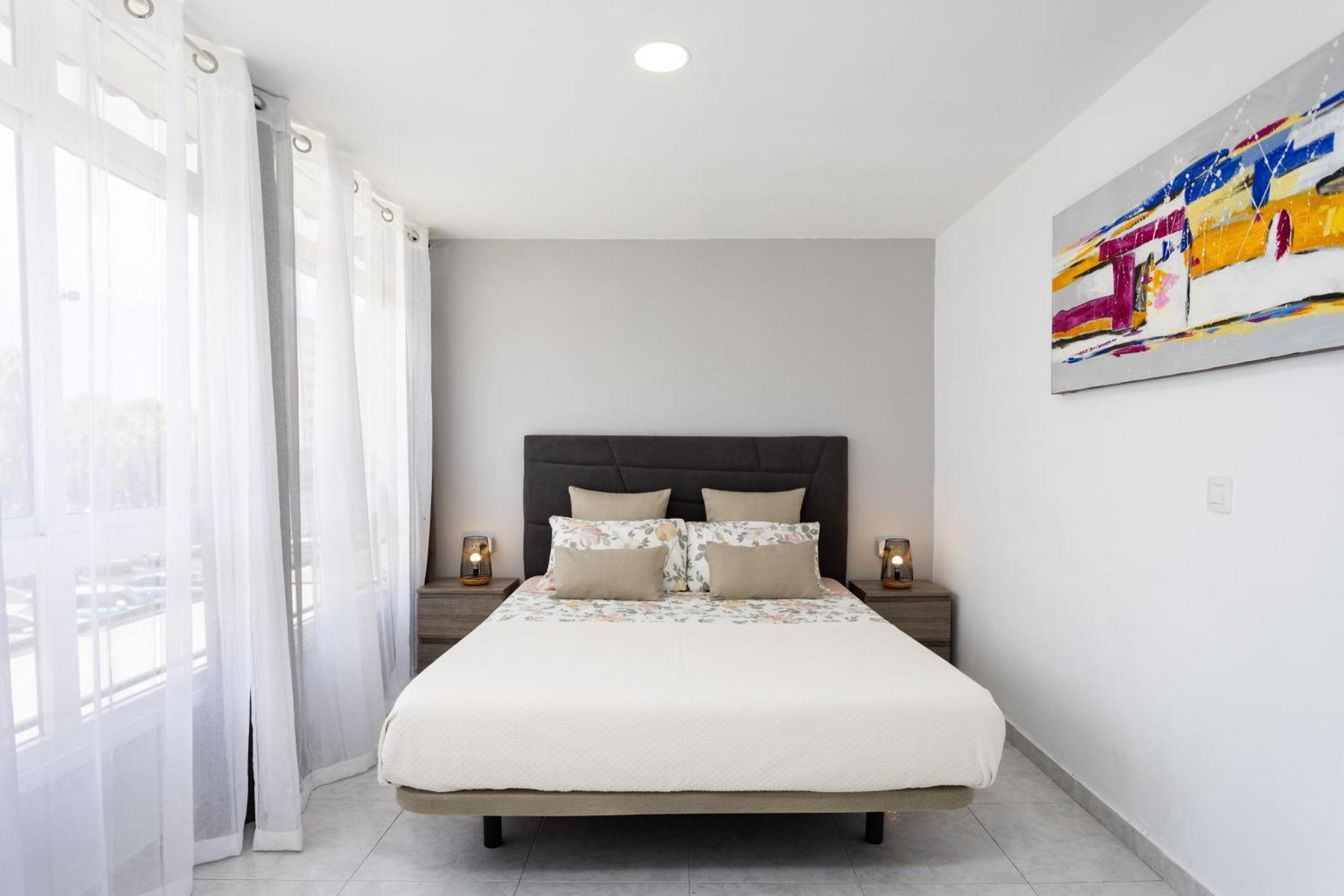 Classbnb - Three Spacious Apartments 150M From The Las Americas Promenade Арона Экстерьер фото